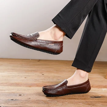 Hakiki Deri erkek ayakkabısı Rahat Lüks Marka Resmi Erkek Loafer'lar Moccasins İtalyan Nefes Kayma Erkek Tekne Ayakkabı Artı Boyutu