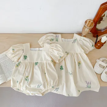 Koreli çocuk Elbise Bebek Kız Prenses 2023 Yaz Pamuk Nakış Puf Kısa Kollu Romper Bodysuit Bebek Giysileri Ürün