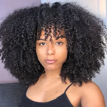 200 % Yoğunluk insan saçı peruk Afro Kinky kıvırcık kahküllü peruk Tam makine yapımı Peruk Brezilyalı kısa kıvırcık insan saçı Doğal Renk