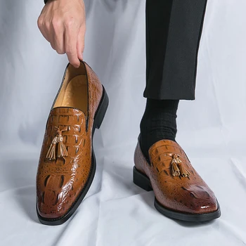 Moda Rahat deri ayakkabı Marka sürüş ayakkabısı erkek mokasen ayakkabıları Elbise Ayakkabı Erkekler için Yeni Püskül Hafif kaymaz Giyilebilir Ayakkabı