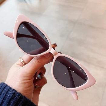 Moda Vintage Kedi Göz Güneş Gözlüğü Kadınlar için Küçük Çerçeve Retro Güneş Gözlüğü Moda Streetwear Aksesuarları UV400 Koruma Gözlük